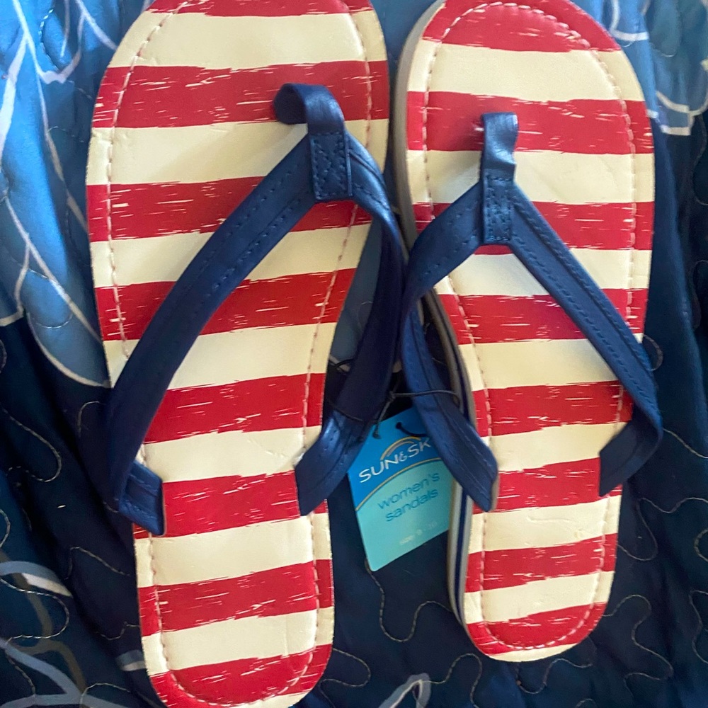 CLEARANCE’New!  Sun & Sky Ladies Sandals/ flip flops sz 9/10 4/$10